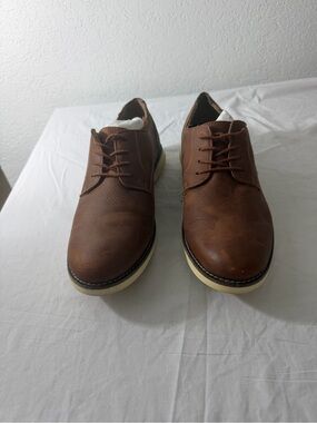 Bass Brown Leather Derby Shoes with Cream Soles